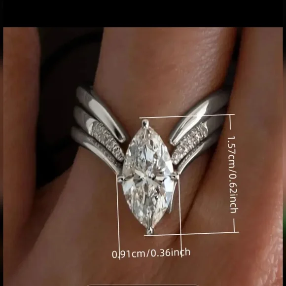 Source Unknown Silver Marquise Ring - Picture 2 of 7